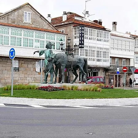Cais * Baiona