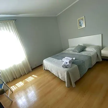 Hotel Cais *