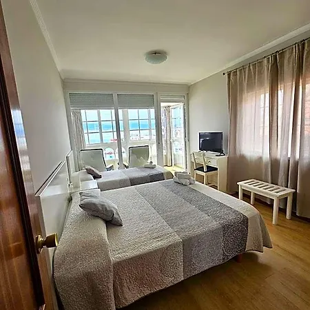 Hotel Cais *